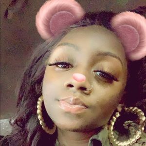 Meet your Posher, Alaina